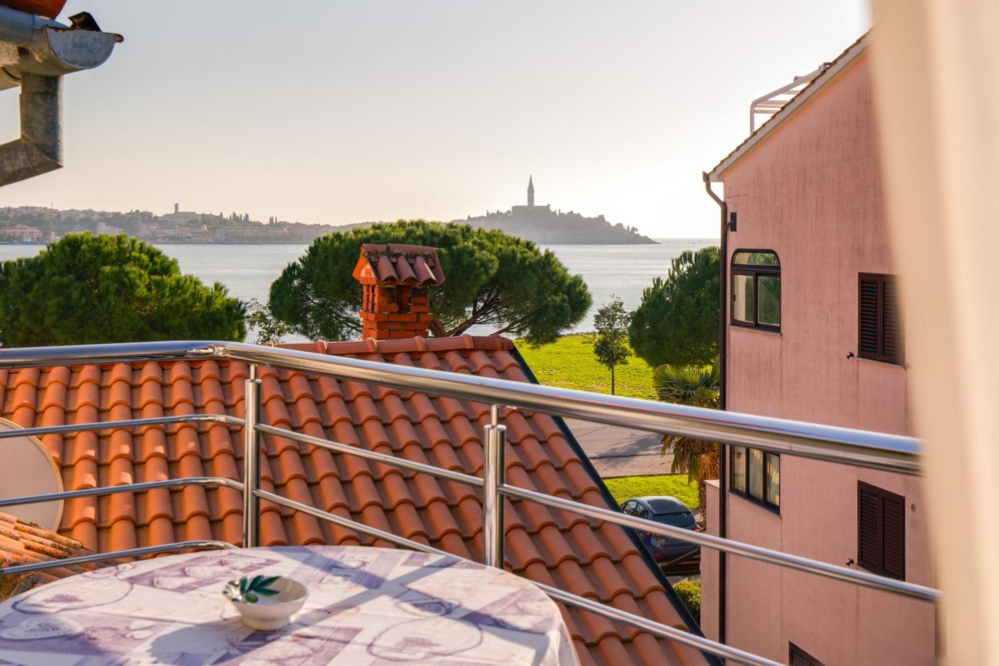 Hotel Rivamare - Rovinj Exterior foto