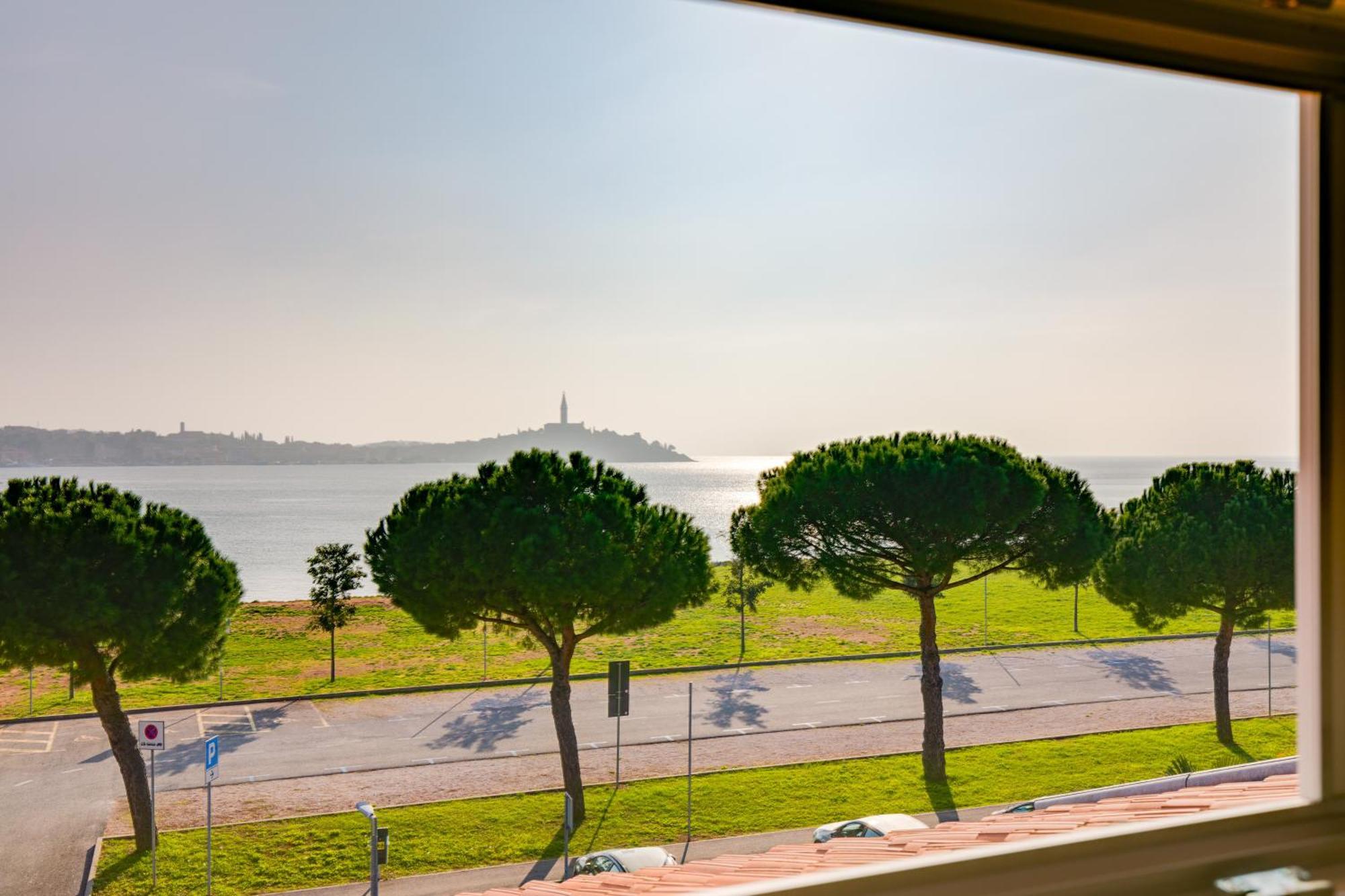 Hotel Rivamare - Rovinj Exterior foto